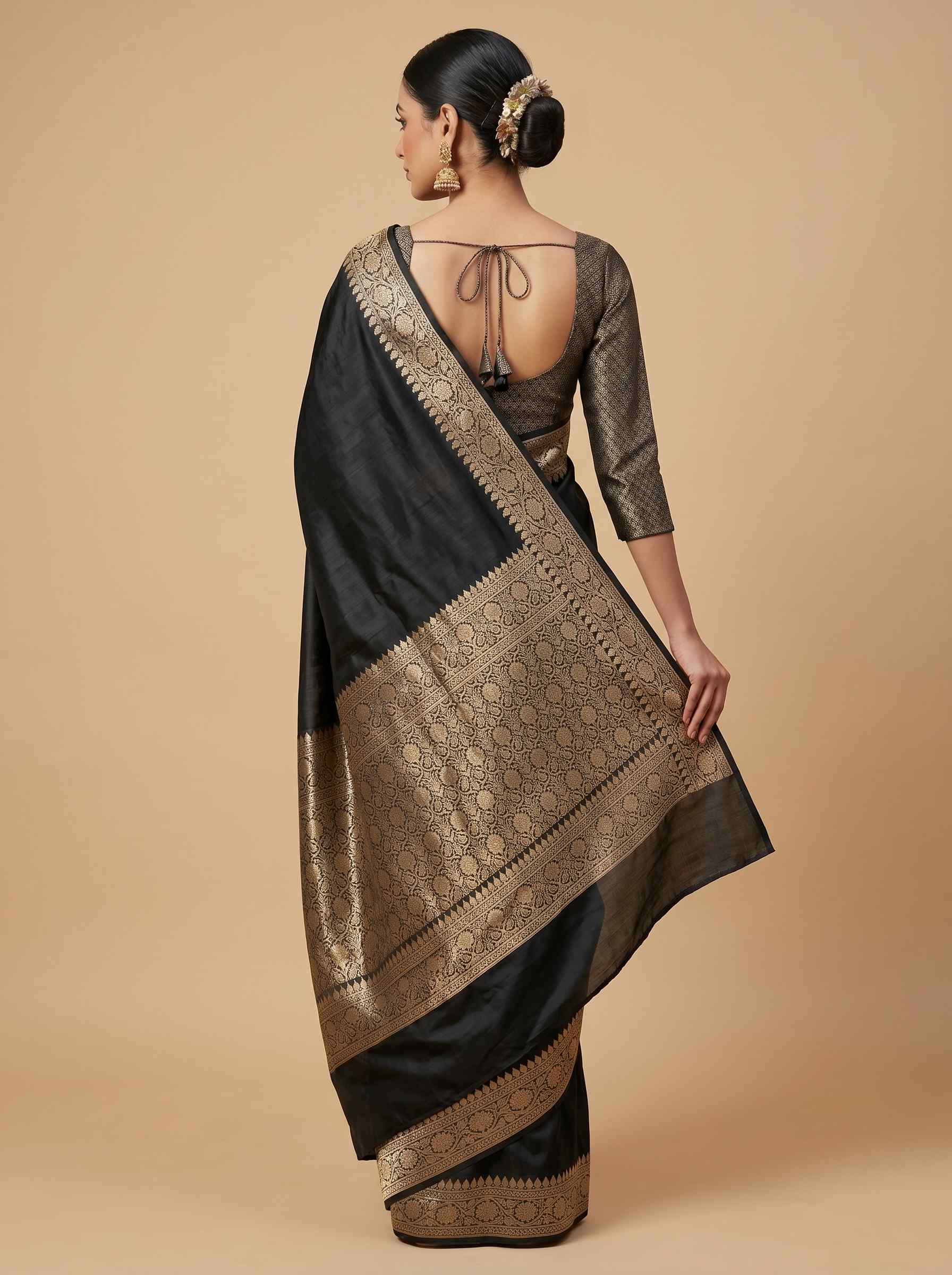 Black Semi Silk Kataan Banarasi Saree With Plain Zari Border Work