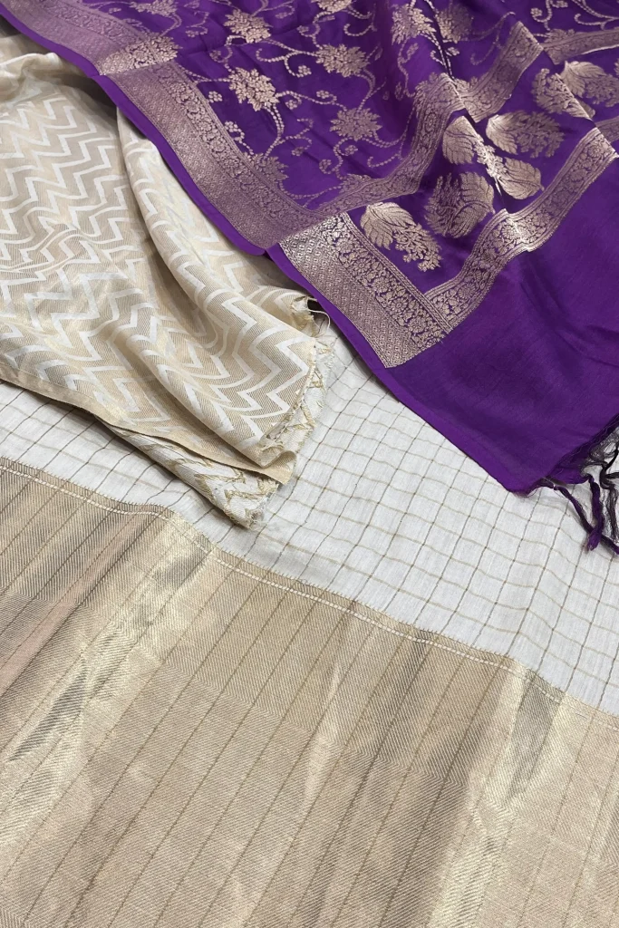Contrast Shade Munga Silk Banarasi Lehenga