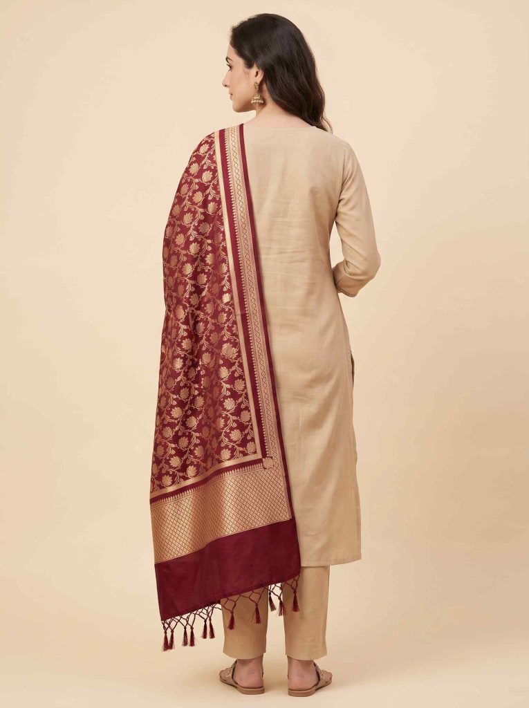 Red Kataan Silk Banarasi Dupatta With Beautiful Floral Jaal Zari Work
